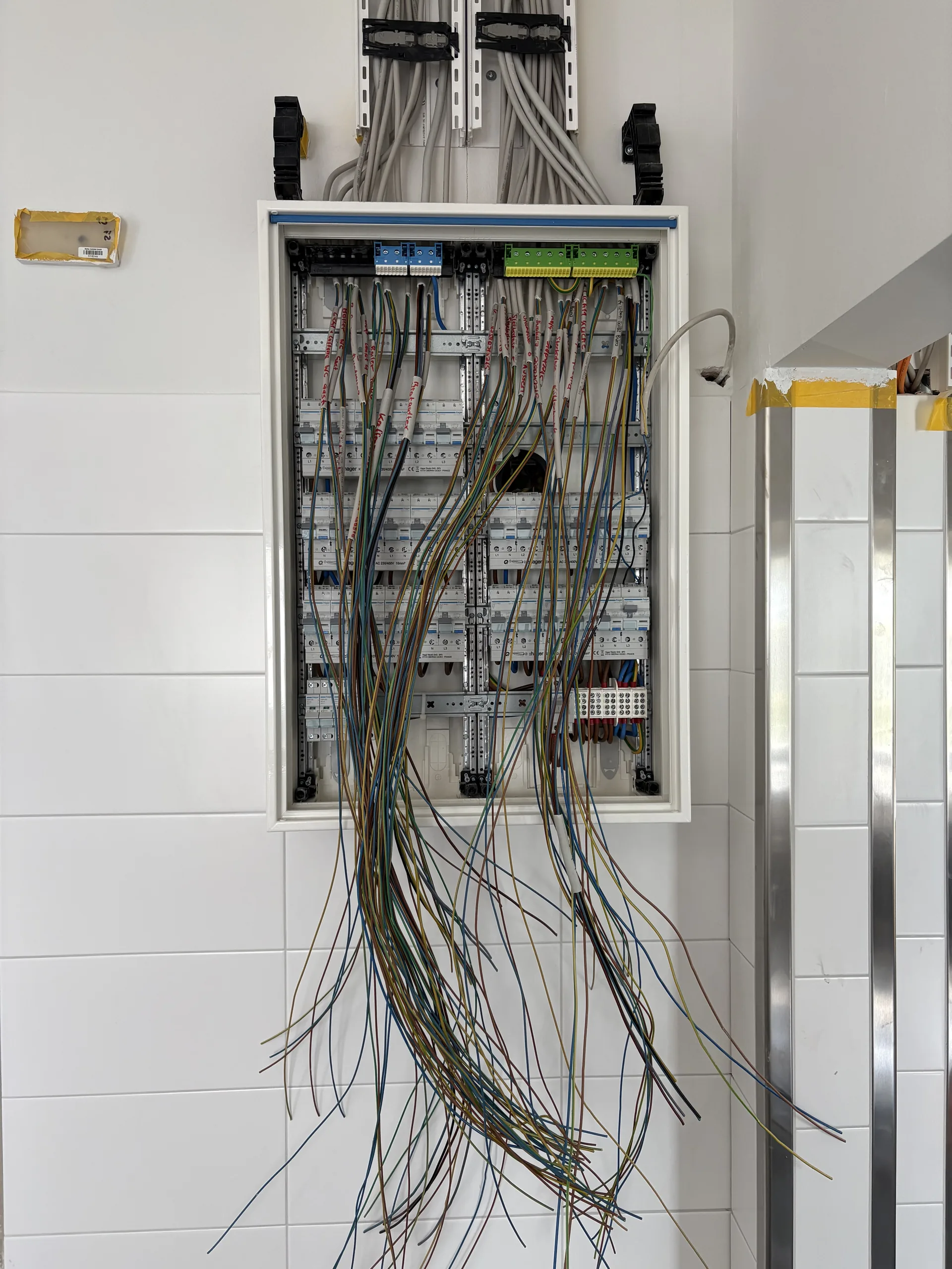 Notfall-Elektriker Stuttgart - Wann lohnt sich der 24/7-Service?